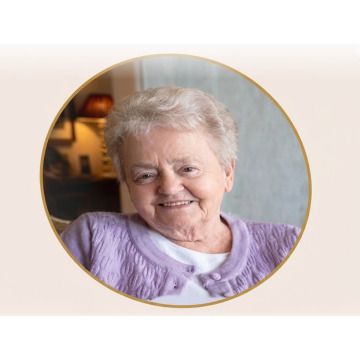 Photo of Joan DAVIES