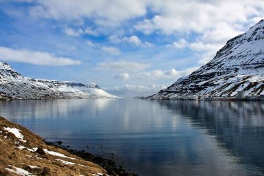 A view of the waters and glacier landscapes of Seyoisfjorour, Iceland.