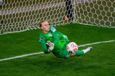 Hannah Hampton in the Euro 2025 final