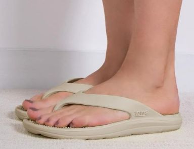 Totes flip flops 