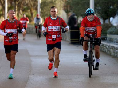 Kevin Sinfield CBE on his 7 in 7: Together challenge in Swansea, taking on seven ultra-marathons in seven days across seven regions. Joined by members of the MND community for the daily Extra Mile, Sinfield continues his mission inspired by friend Rob Burrow CBE, having already raised more than 10 million for Motor Neurone Disease causes.