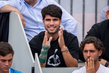 Carlos Alcaraz reacts